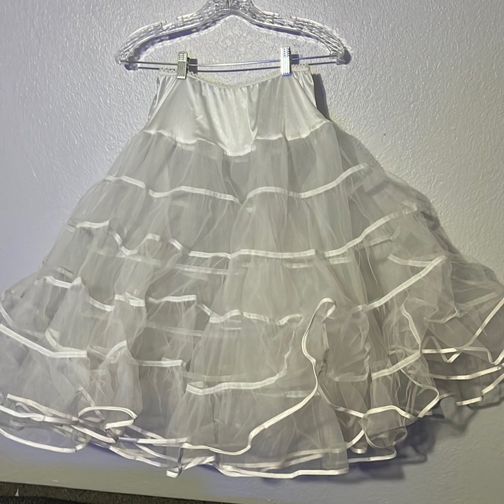 Crinoline petticoat underskirt - off white - size small